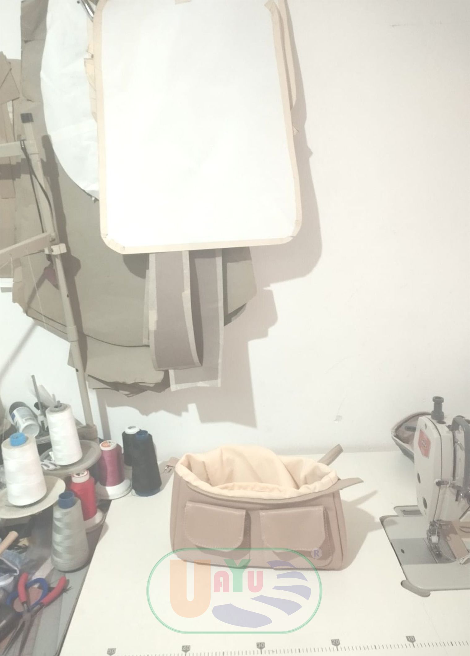 Interior del taller de costura